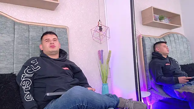 AdrianLust Live XXX-chat