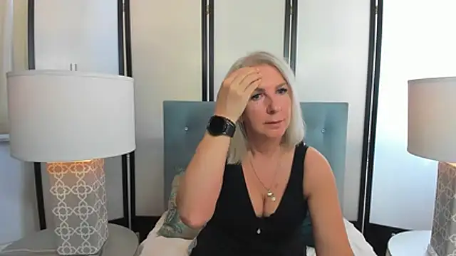 Chatroom XXX en direct de EricaTop