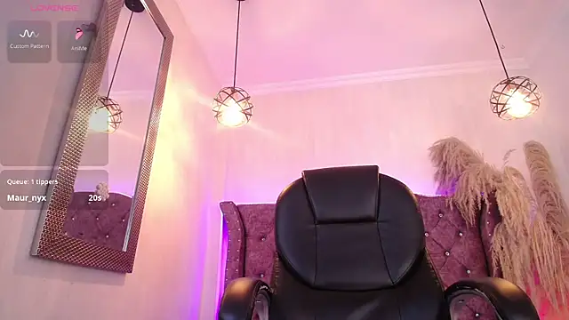 Amara_Davis1: онлайн-секс-чат
