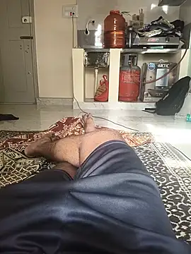 צ'אט XXX בשידור חי של vinayaka_2002