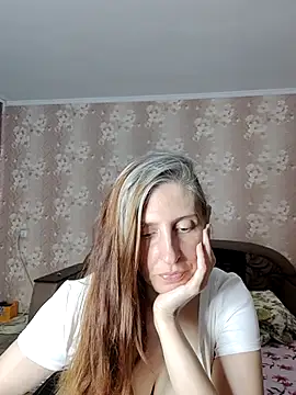 CandiCole Adlı Modelin Canlı XXX Sohbeti