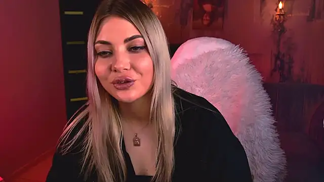 HyileyClark Chat XXX in diretta
