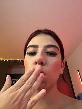 Chat +18 de Your_rosalie ao vivo