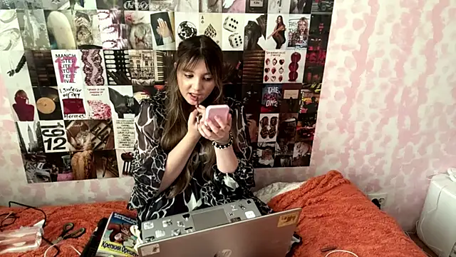 JanineThielman's Live XXX Chat