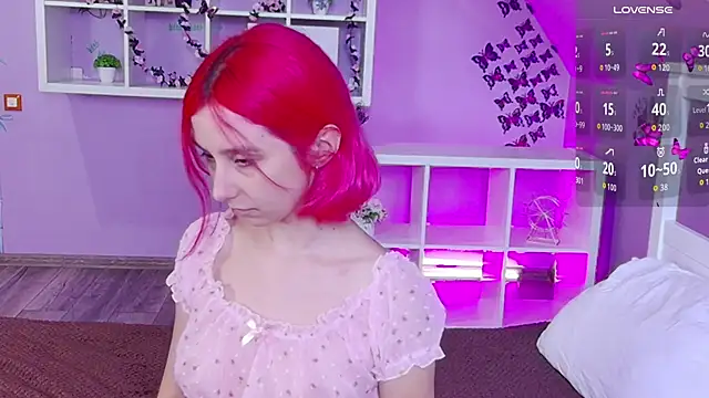 Liann_Stark's Live Chat Room