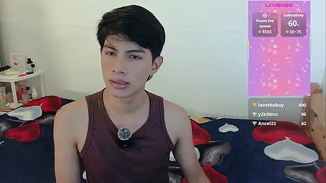 XXX chat uživo modela phuwin_bj