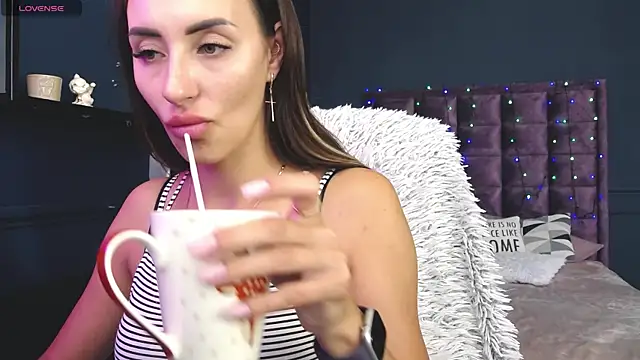 Chat XXX en directo de JenniferStone