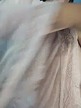 LucyDiamonds1 现场XXX聊天