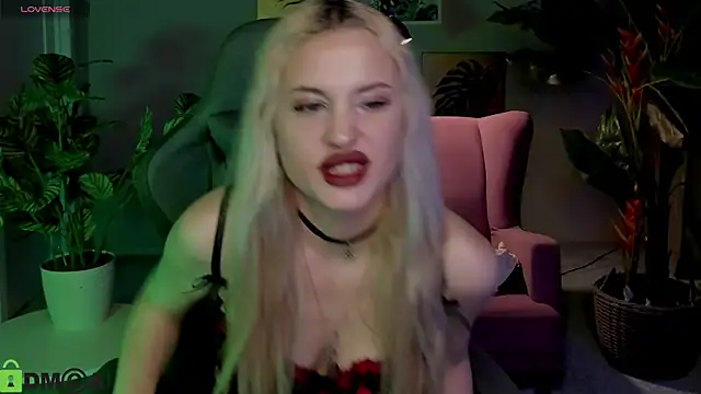 Chat XXX en directo de LaslyAngel