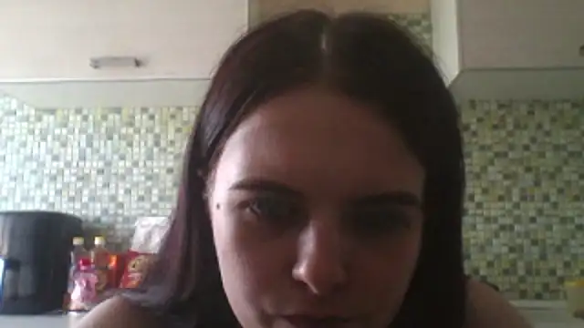 KikiAmino Chat XXX in diretta