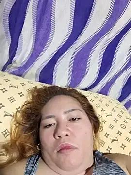 naughtiestmumknky99's Live XXX Chat