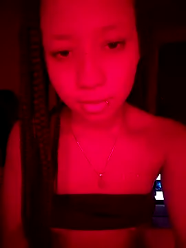Laurakail_wan Cameră chat live
