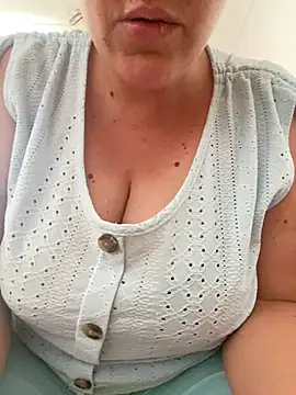 Pokój czatu na żywo – MonicaMorbida