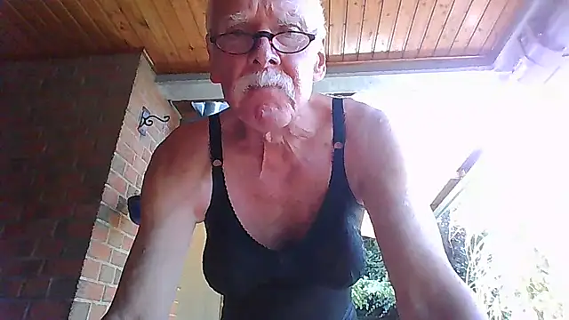 super-snoopy live XXX chat