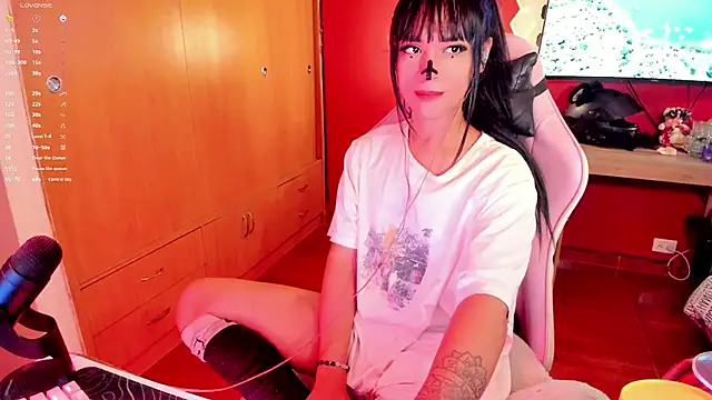 Chat +18 de KatyValentLLC_ ao vivo