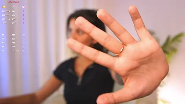 دردشة LilLisa الجنسية المباشرة