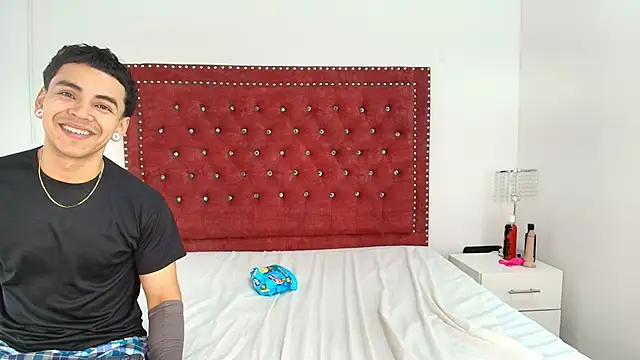Jaden_and_sofia: απευθείας συνομιλία ΧΧΧ