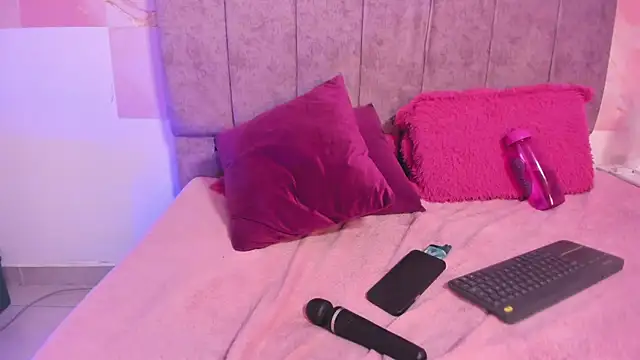 Sweett_Taylorr Chat XXX in diretta
