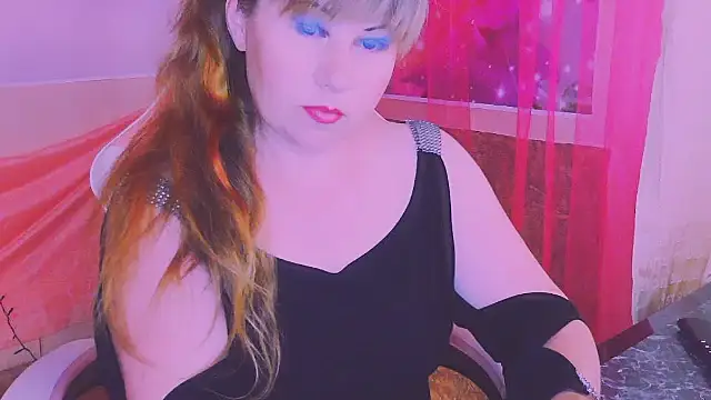 BESTLOLA Live chatroom