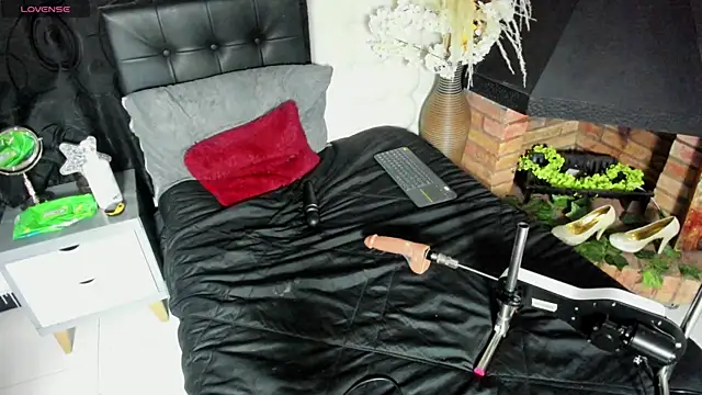 Vicky_Angeel Adlı Modelin Canlı XXX Sohbeti