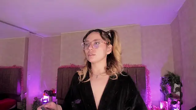 Czat XXX na żywo – LanaMills_