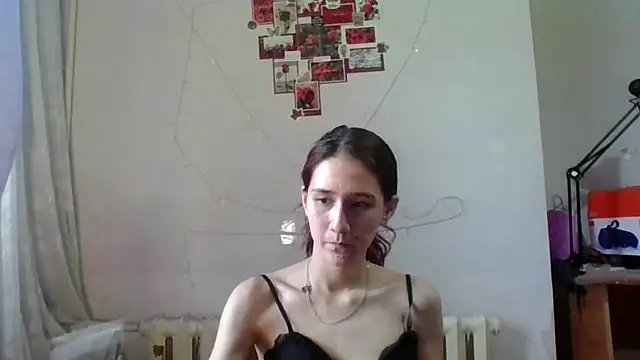 NickiKisinger 라이브 XXX 채팅