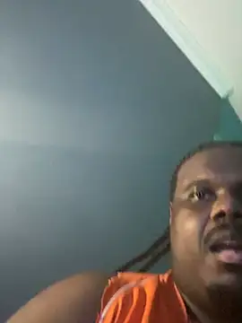 צ'אט XXX בשידור חי של BigBossaNova69