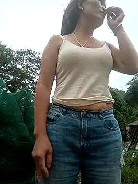 nangmo Adlı Modelin Canlı XXX Sohbeti