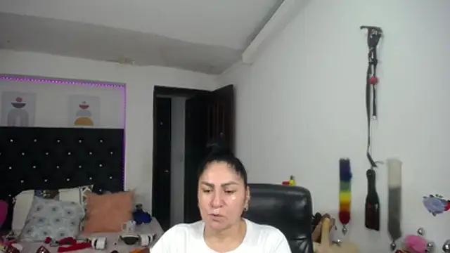 mature_bigboobs10 Webcam-Show