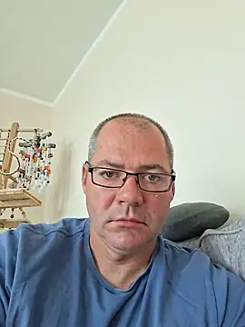 XXX chat uživo modela Lucas85530