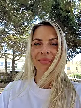 Luna_Veil's Webcam Show