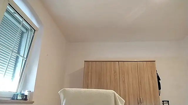 Chat +18 de OlalyaLegend ao vivo