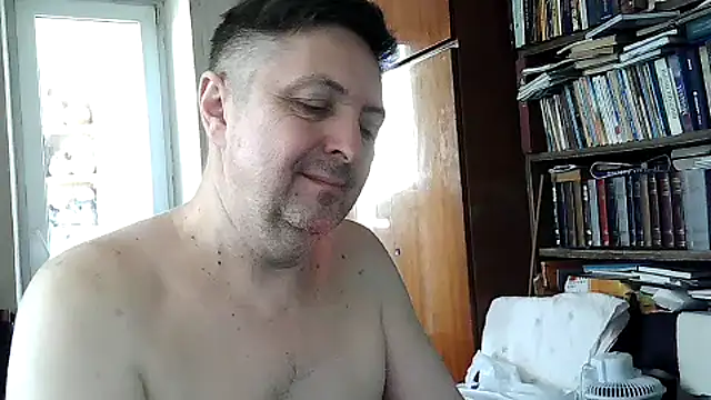 Pokaz2020 Adlı Modelin Canlı XXX Sohbeti