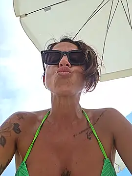 sexy7883 – Naživo XXX chat