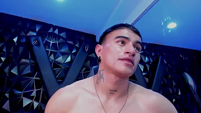 Chat +18 de LiamDeeps ao vivo