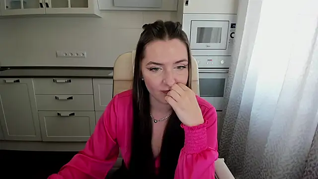 Katrina_Minchels Adlı Modelin Canlı XXX Sohbeti