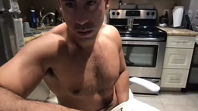 Živý XXX chat BigGuyMuscle