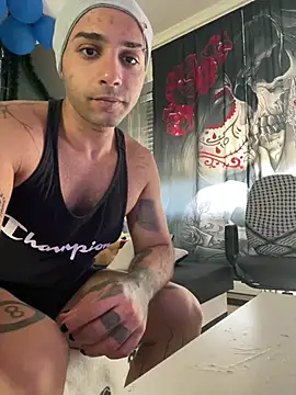 Show de Mohdollmen na webcam
