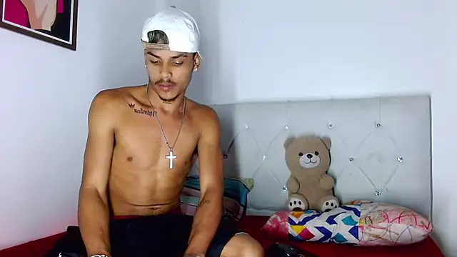 Angel_foxc13 Webcam Show