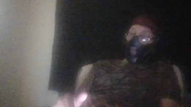 Chatroom XXX en direct de ThrowedWorldWide