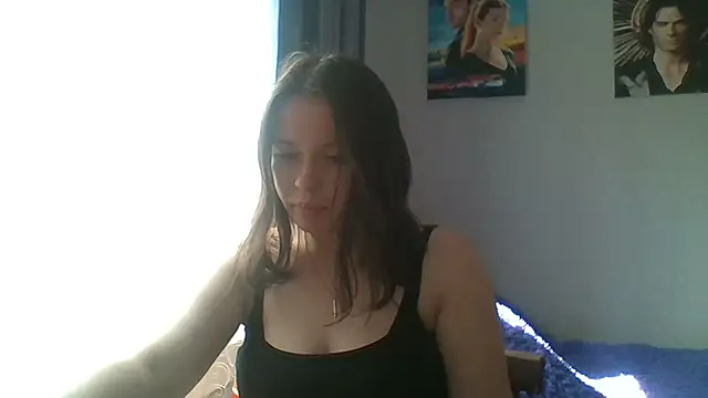 RiaLowelyt – Naživo XXX chat