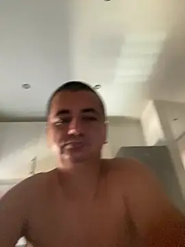 Flavius189 Show in webcam
