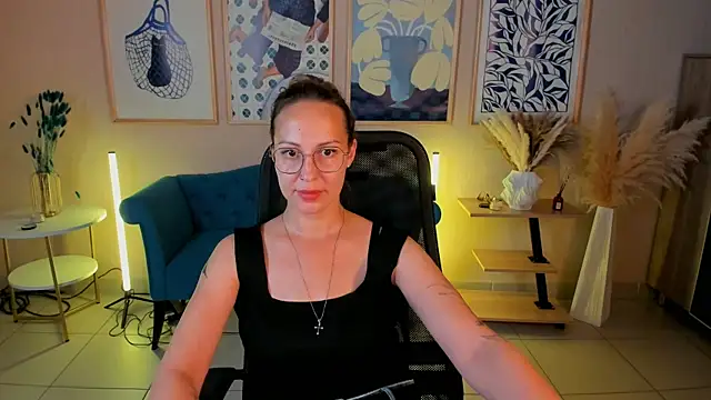 Charlotte_Hudson Chat XXX in diretta