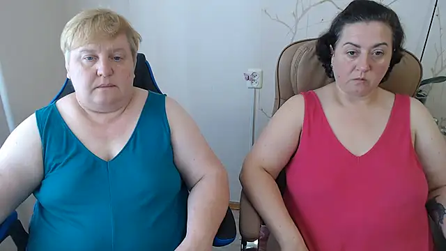 Lindy-Jeanie Live XXX-chat