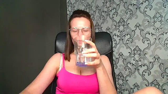 XXX chat uživo modela Kelly_Kisss