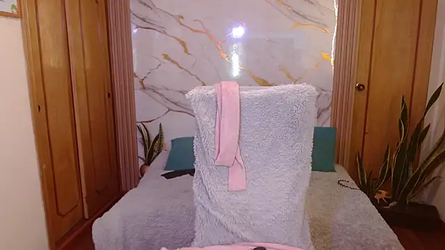 צ'אט XXX בשידור חי של kittycatw