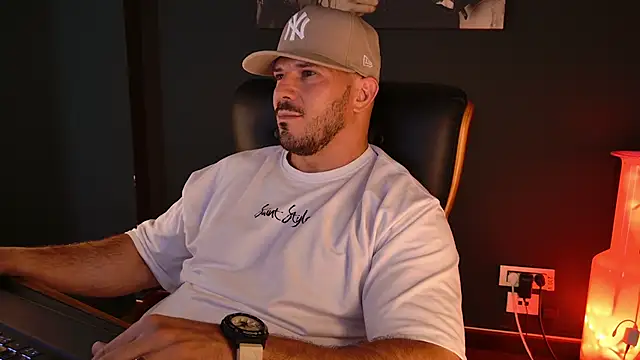 AngeloEric's Live XXX Chat