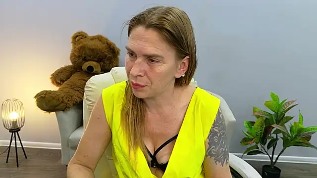 TessaDaybreak's Live XXX Chat