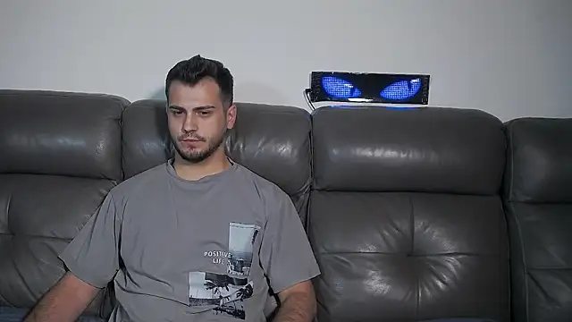 Czat XXX na żywo – CrazyDom1