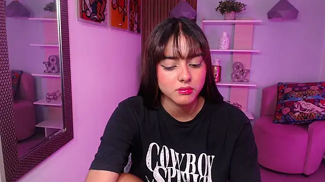 _Lucy_Grey_ XXX чат на живо
